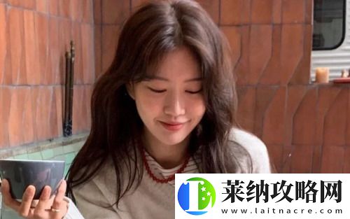 YSL千人千色T9T9T9T9T9MBA，網友：每一款都是創意的結晶，傳遞自由與個性！