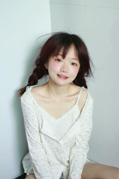 人人中文日韓一區二區和一區二區